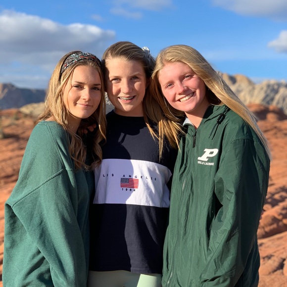 Meet your Posher, Taylor - Picture 1 of 1